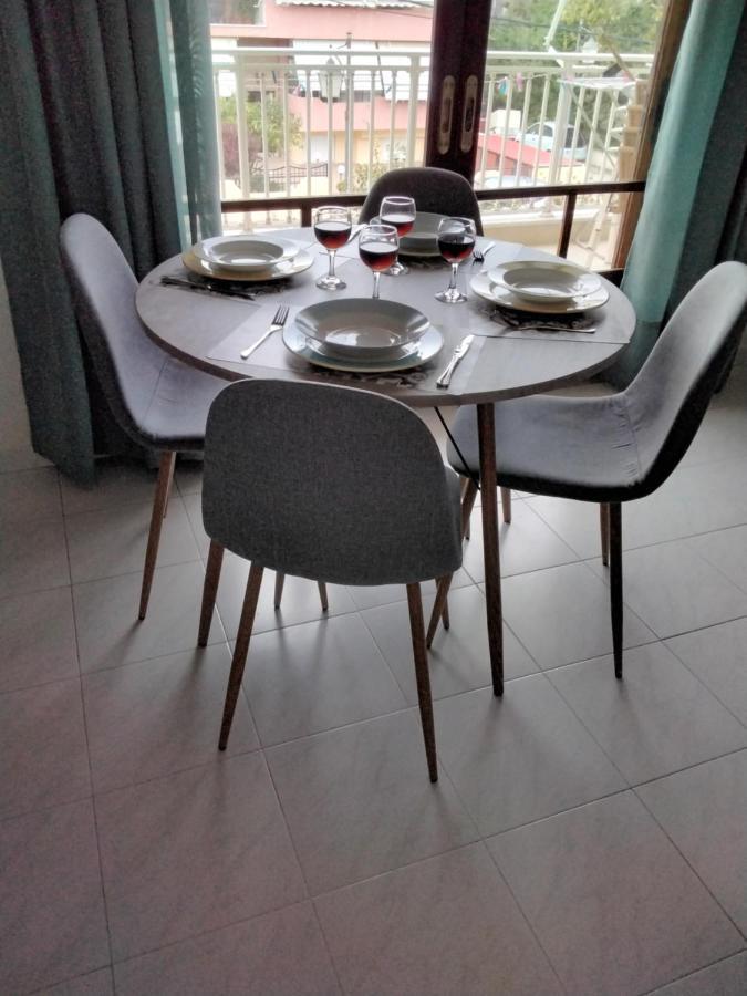 Αlexandras House Apartment เปรเวซา ภายนอก รูปภาพ